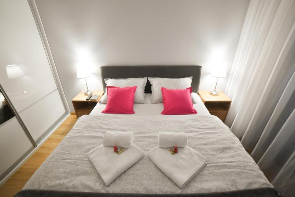 Silver Lux Apartment *